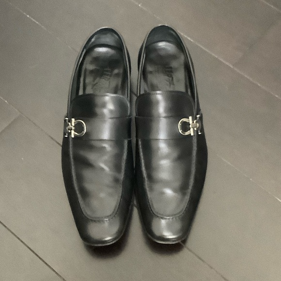 Salvatore Ferragamo Black Leather Loafers, Size 10 - Picture 4 of 10